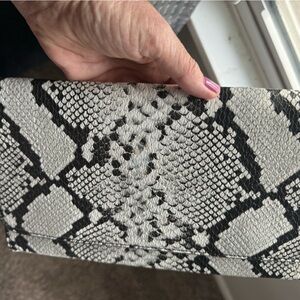 Steve Madden faux snake skin clutch with magnetic close